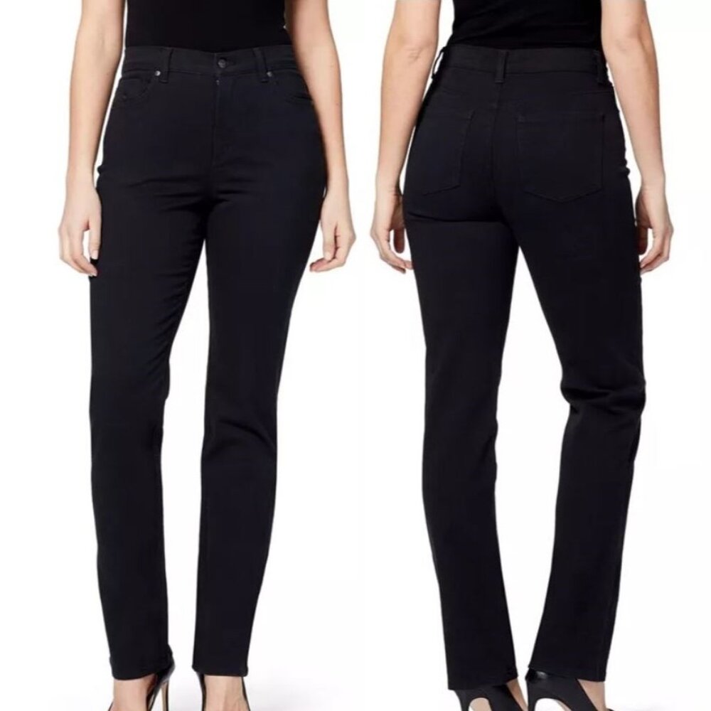 Gloria Vanderbilt Amanda Classic Straight Jeans in Short Length, Black, size 8